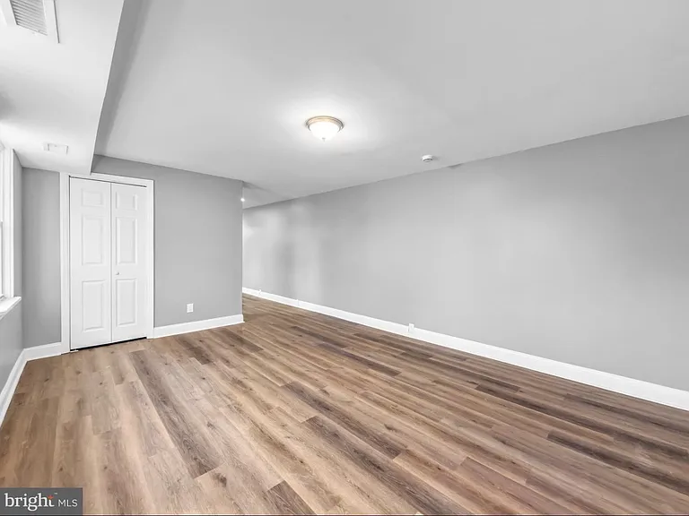 302 Jones Ave #1B — Photo 6