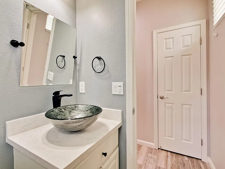 309 Rayos Del Sol Dr — Photo 25