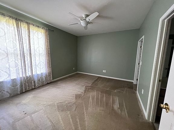 5th image of 536 Crossings Cir
