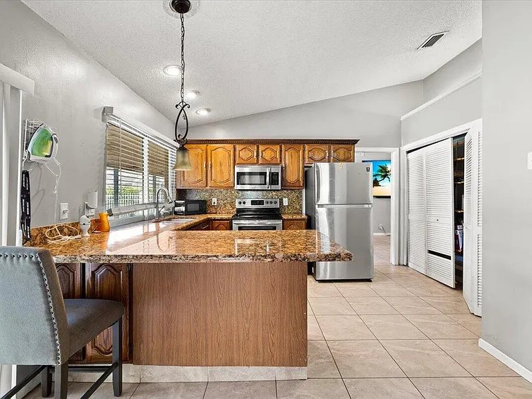13482 Columbine Ave — Photo 8