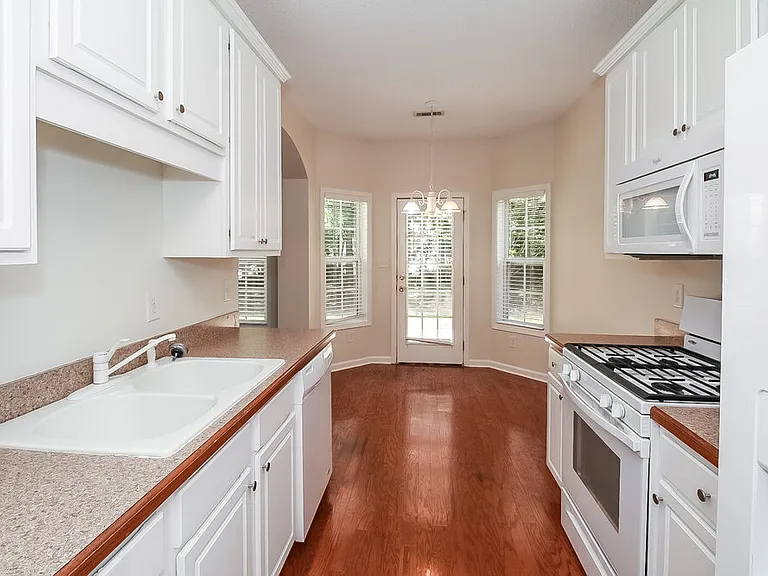 363 Freeman Forest Dr — Photo 9