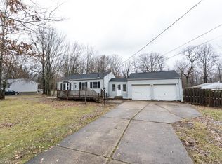 5398 Pepperidge Rd, Clinton, OH 44216