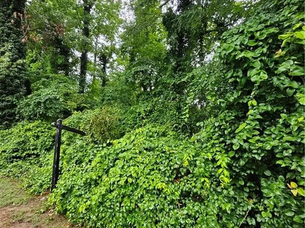 3048 Flat Shoals Rd, Decatur, GA 30034