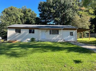 1341 Willow Dr, Riverdale, GA 30296