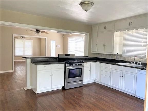 2nd image of 430 Avenue B