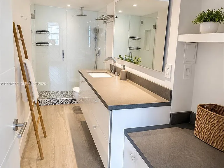 5 Island Ave #9B — Photo 17