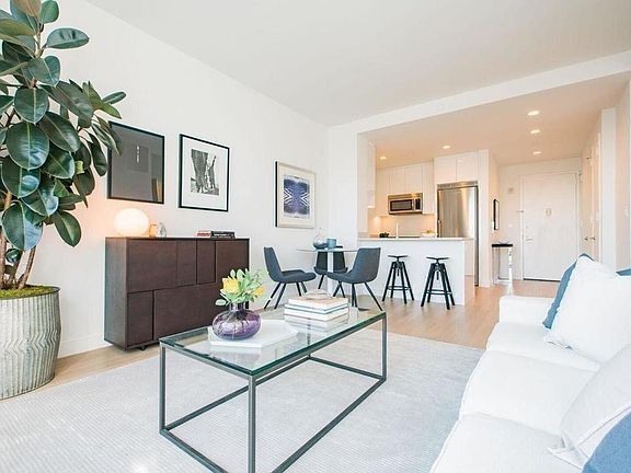 4th image of 160 Madison Ave APT 38D
