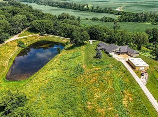 24730 Tontine Rd, Kansas City, KS 66109