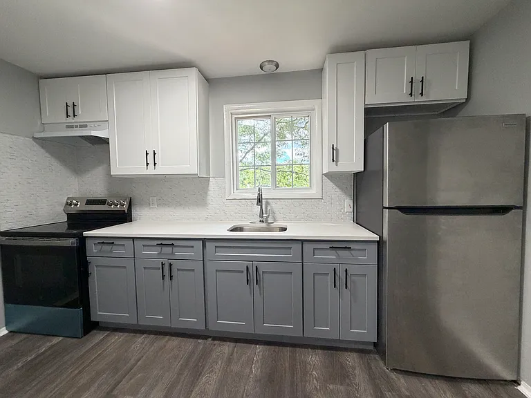 258 Eastern Ave #7A — Photo 4