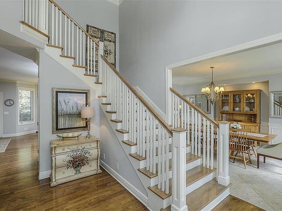 3rd image of 14608 Dearborn St