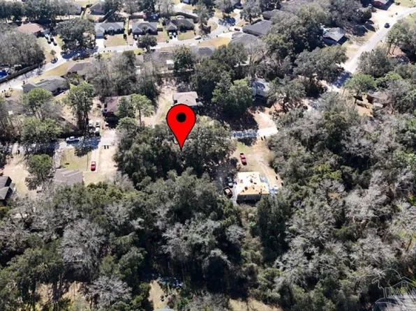 1141 Lake Dr, Cantonment, FL 32533