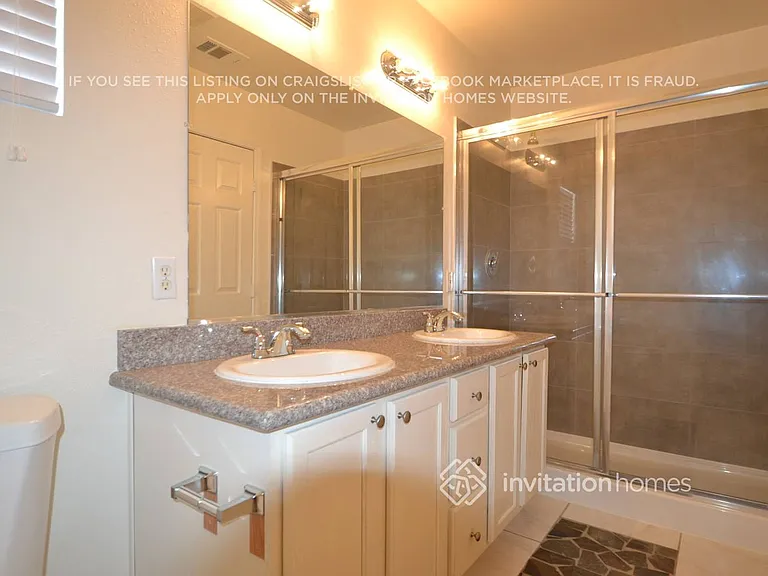 625 Blue Yucca St — Photo 9