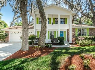 2115 Kennen Dr, Valrico, FL 33594