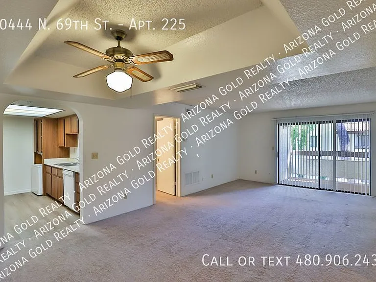 10444 N 69th St #225 — Photo 4