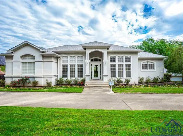 2007 Oak Forest Country Club Dr, Longview, TX 75605