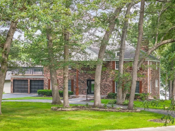 1927 Baintree Rd, Davis, IL 61019