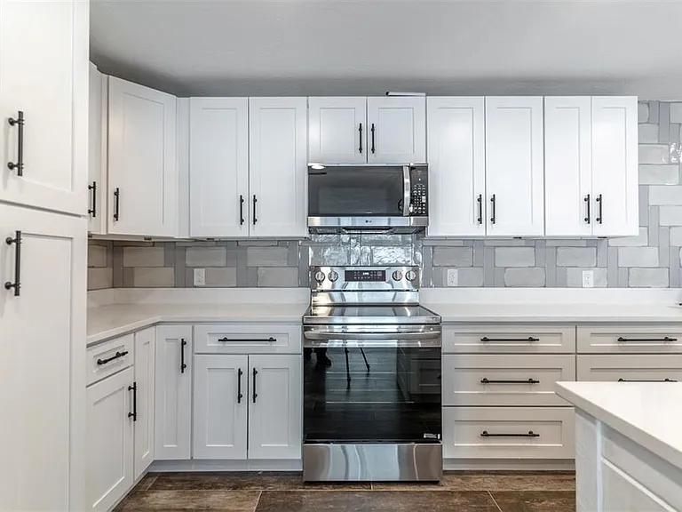 16880 SE 63rd Ln — Photo 14