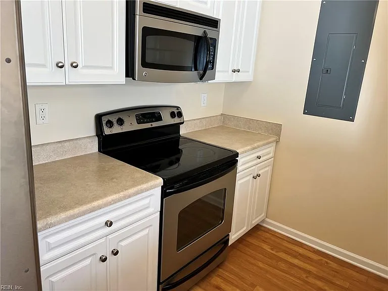 1188 Grace Hill Dr — Photo 14