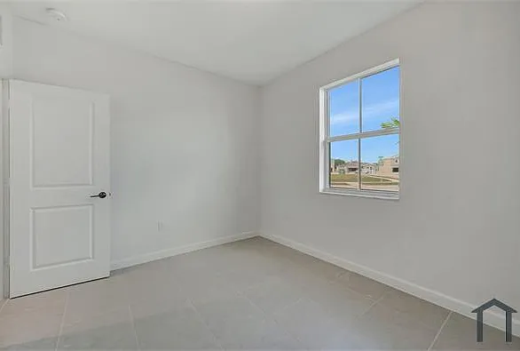 2811 SE 23rd Ter #2811 — Photo 27