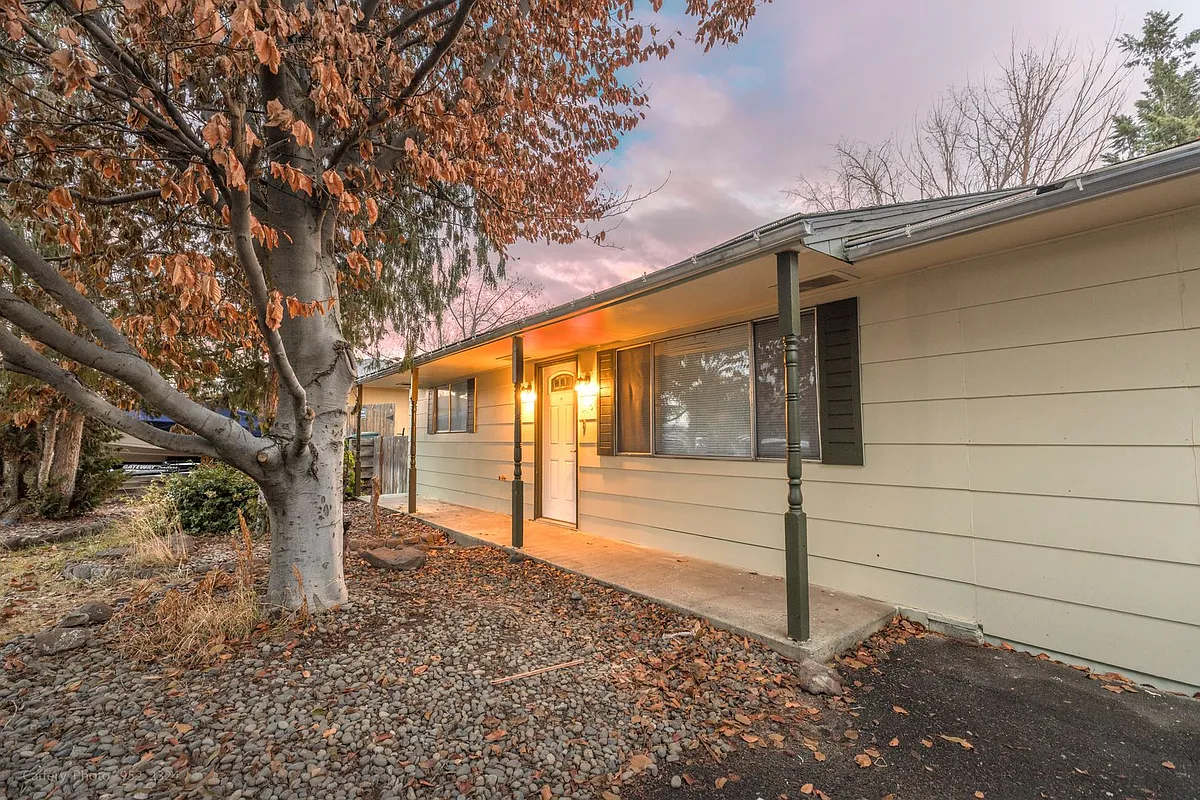 Building Photo - 4106 McLean Dr