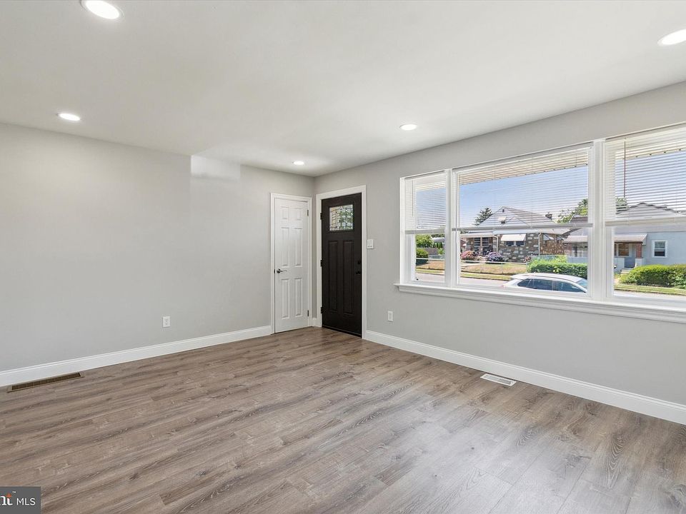 ■IW 7523 Franklin St, Forest Park, IL 60130 | Redfin
