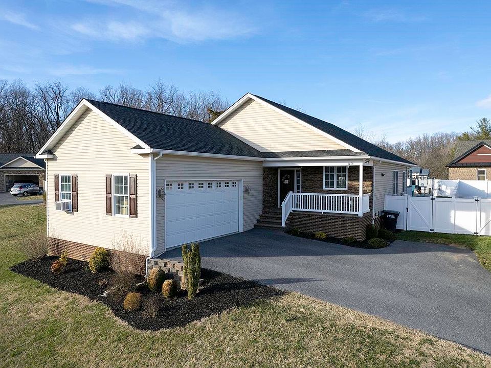 1st image of 1174 Landon Dr