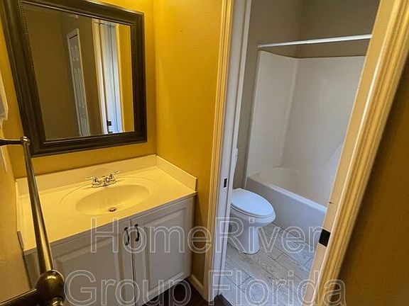 2nd image of 2249 Albren St