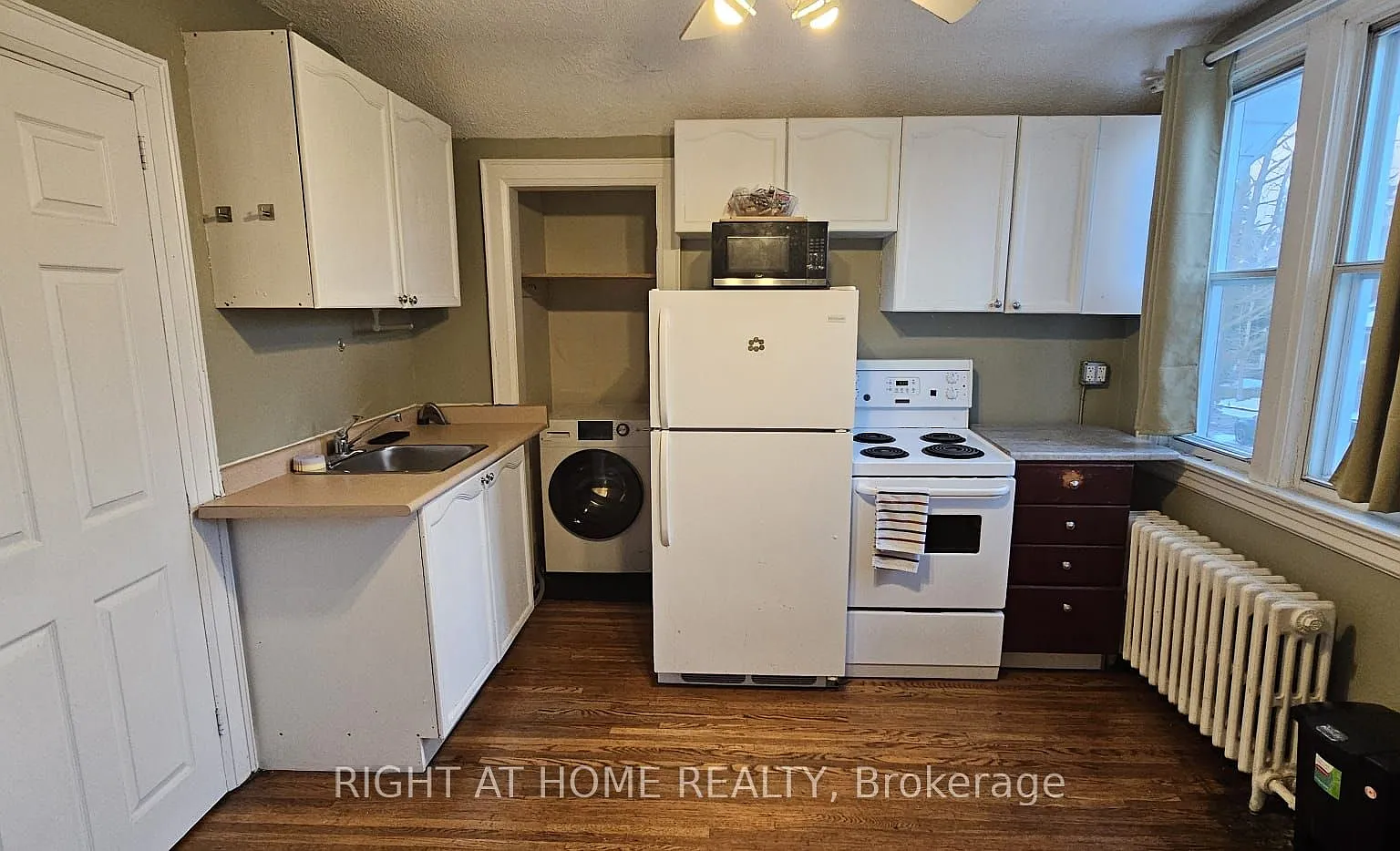 2 bed, $1,700 — Photo 2