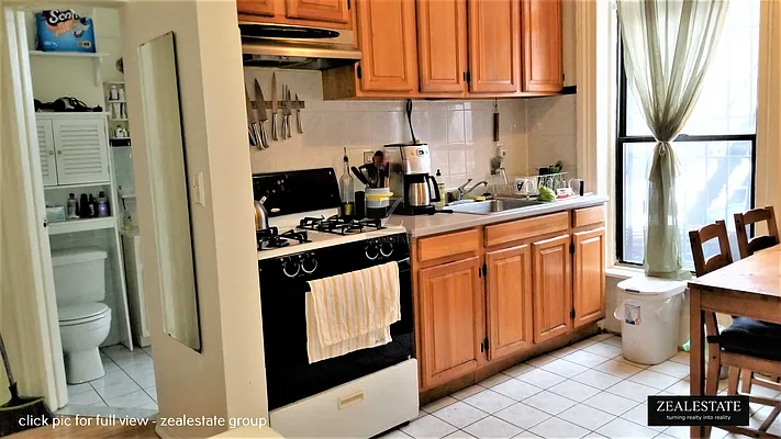 Rented by ZealEstate Group Inc | media 4