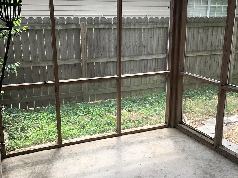 2741 Fleet Dr — Photo 16