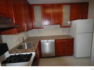 46 Lawson Ln, Ridgefield, CT 06877