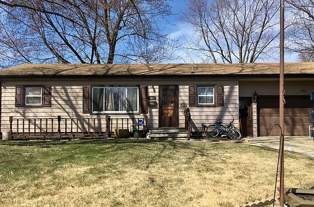 1st image of 303 W Country Ct