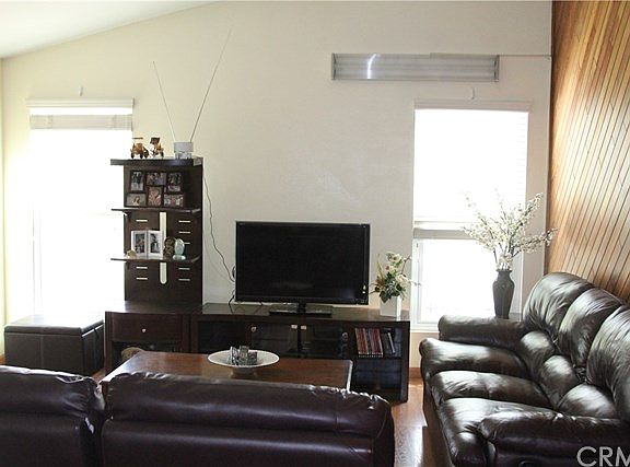 4th image of 2219 S Caldwell Ave