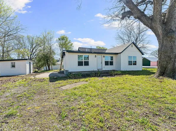 141 S Grove St, Granby, MO 64844