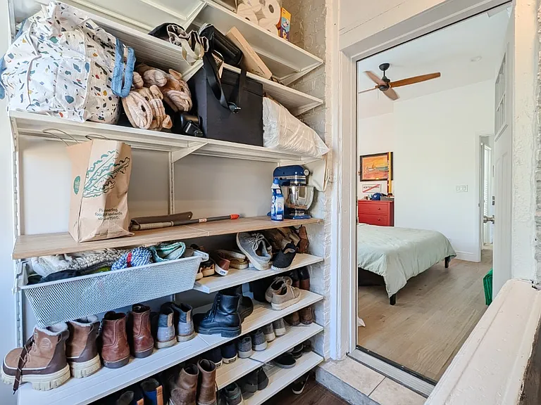 3231 W Armitage Ave — Photo 19