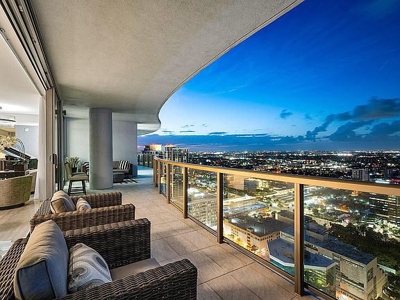 2nd image of 100 E Las Olas Boulevard #4301
