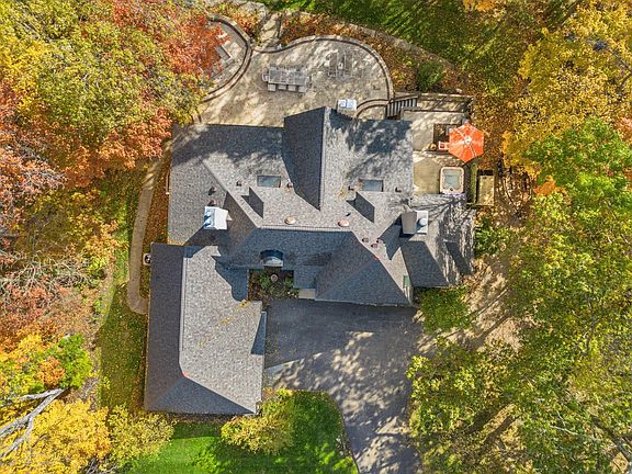 2nd image of 6112 Karrer Pl