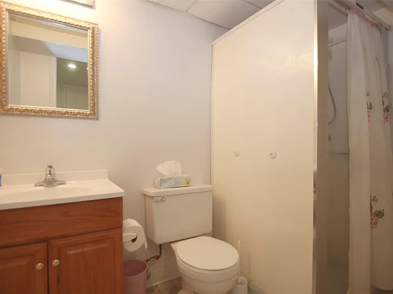 5590 Greenbriar Dr — Photo 33