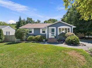 72 Metcalf St, Warwick, RI 02888