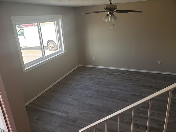 5th image of 3594 Friendswood Dr #2