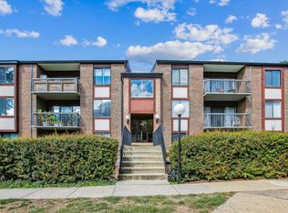 9712 Kingsbridge Dr APT 303, Fairfax, VA 22031