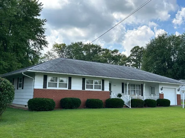 2208 Devonshire Dr, Lawrenceville, IL 62439