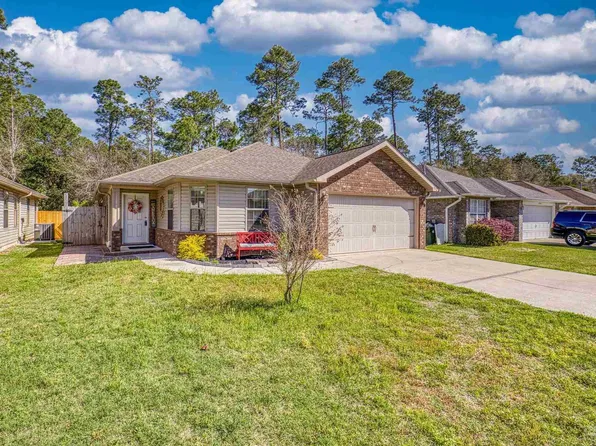 652 Mozingo Ln, Pensacola, FL 32514