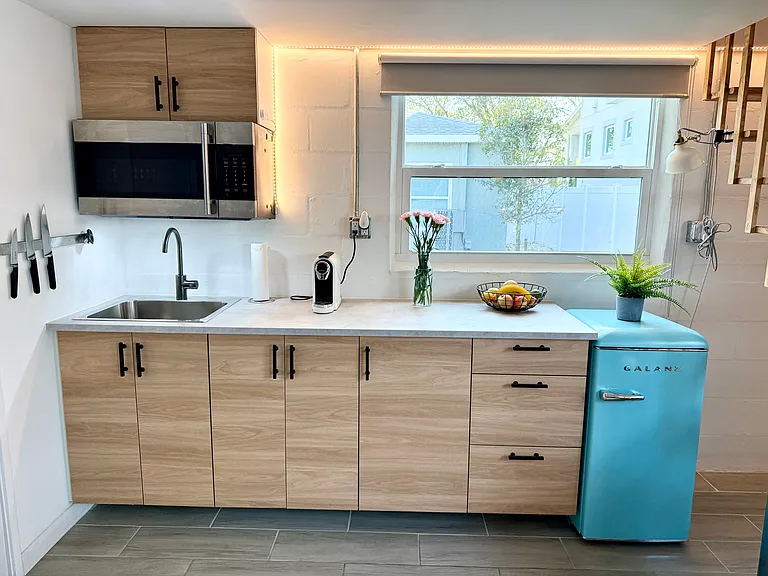 147 42nd Ave NE #3 — Photo 7