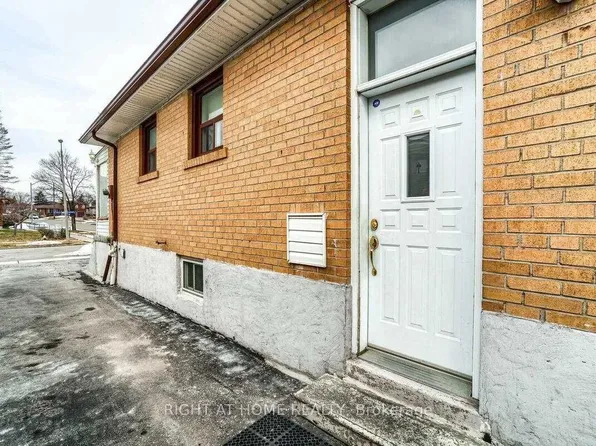113 Dellbrook Cres #Basement, Toronto, ON M9L 1E3