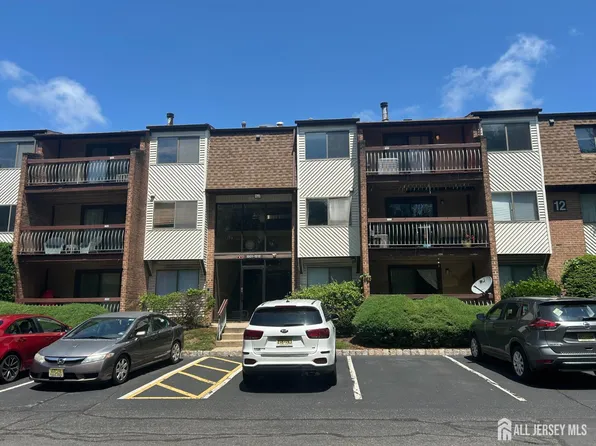 107 Edison Glen Ter, Edison, NJ 08837