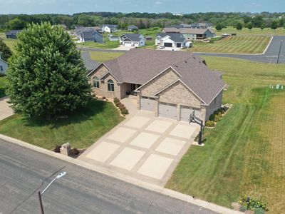 408 9th St NW, Dodge Center, MN, 55927