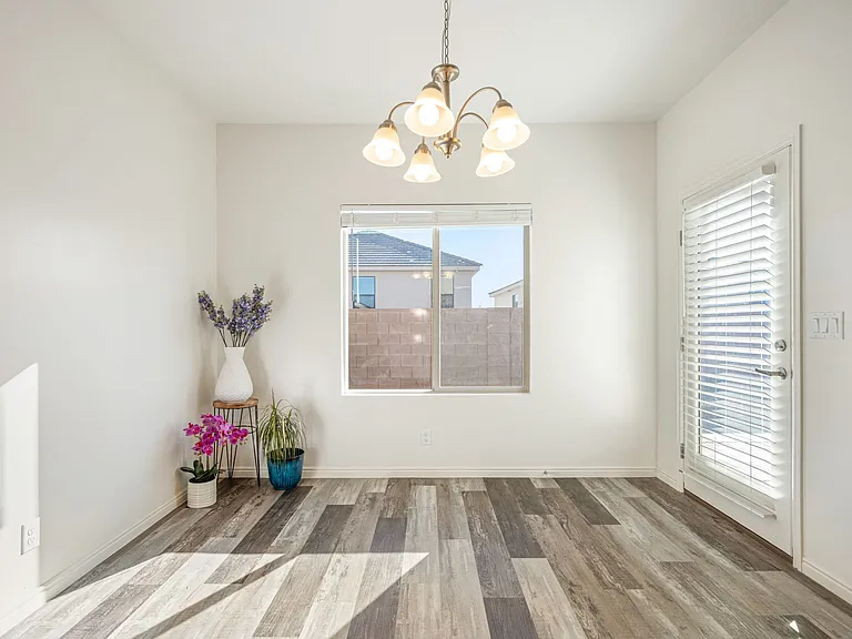 1382 E White Desert Dr — Photo 15