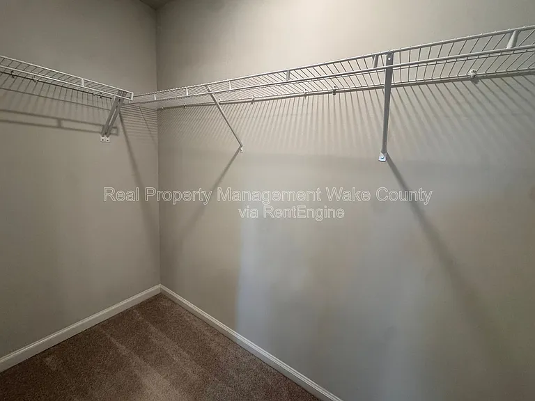 410 Odham Ln — Photo 40