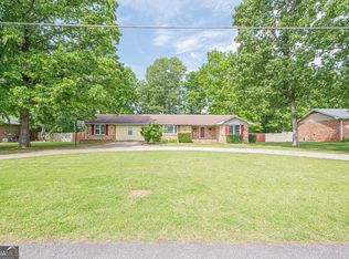 106 Eastwood Dr, Cartersville, GA 30120